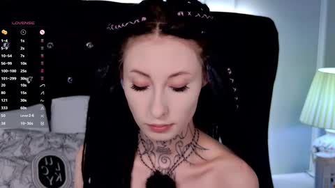 roxanne online show from March 21, 5:07 pm