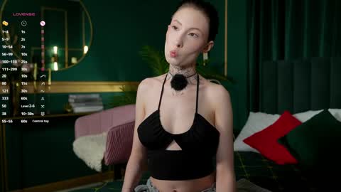 roxanne online show from June 4, 3:55 am