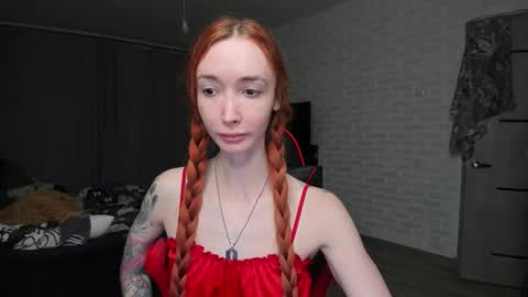 Snapshot of roxy_silver chatting on October 21, 8:57 pm Roxy online show from October 21, 8:57 pm