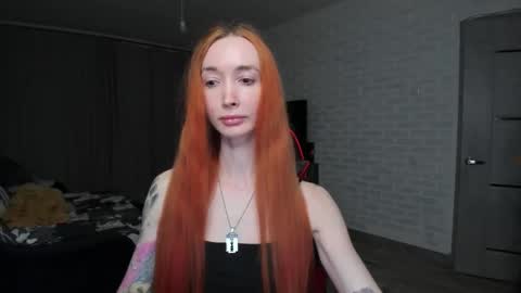 Snapshot of roxy_silver chatting on October 25, 9:10 pm Roxy online show from October 25, 9:10 pm