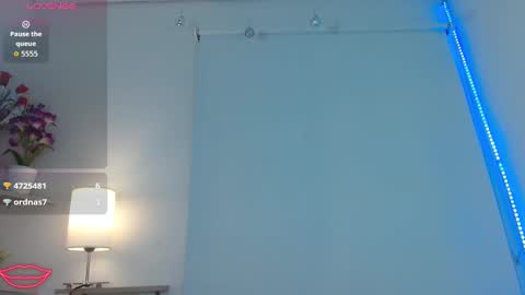 roxy_stone1 online show from October 7, 7:40 pm