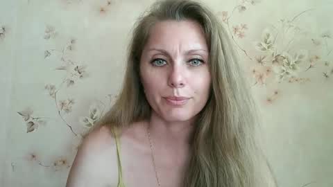 roxyfox18x01 online show from May 23, 1:42 pm