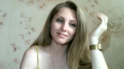roxyfox18x01 online show from May 25, 1:43 pm