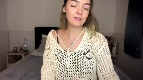 Roxy online show from July 30, 3:35 pm