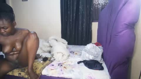 royal_charm online show from February 16, 7:47 pm