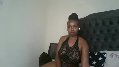 royal_temptation online show from March 17, 12:31 pm