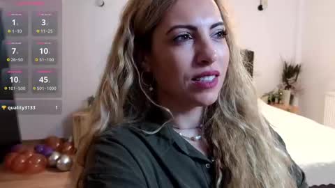 Snapshot of ruby_fit chatting on February 19, 1:29 am Ruby online show from February 19, 1:29 am