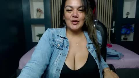 Ruby Jimenez online show from November 4, 12:37 am