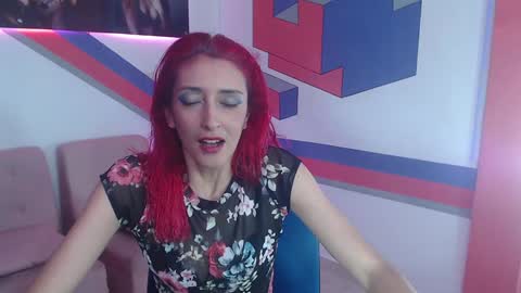 ruby_your_milf online show from January 13, 8:48 pm