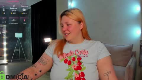 Snapshot of rutholiver chatting on October 21, 1:31 am Ruth GMT2 Mon 10 AM - 4 PM Tue 10 AM - 4 PM Thu 3-9 AM Fri 10 AM - 4 PM Sun 10 AM - 4 PM. online show from October 21, 1:31 am