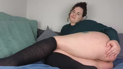 Leanne online show from February 4, 7:00 am