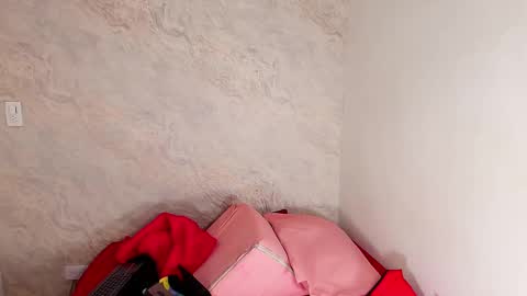 s_sofia_ online show from February 15, 7:17 pm