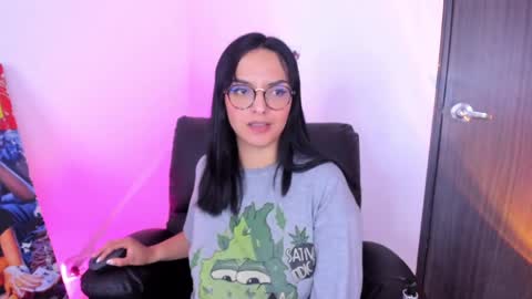 Val online show from April 9, 5:21 am