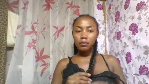 sabrina662 online show from March 7, 9:22 pm