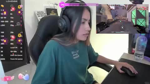 Angie  online show from October 10, 8:25 pm