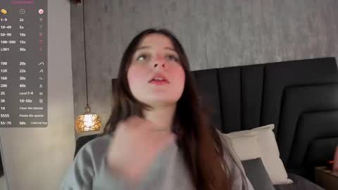 Snapshot of sabrina_lennox chatting on March 7, 7:38 pm Sabrina Maria online show from March 7, 7:38 pm