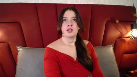 Snapshot of sabrina_lennox chatting on December 12, 7:26 pm Sabrina Maria online show from December 12, 7:26 pm