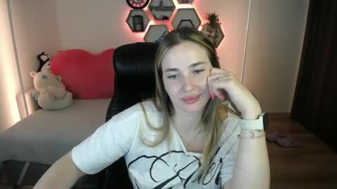 Sabrina Violet online show from July 14, 10:21 am