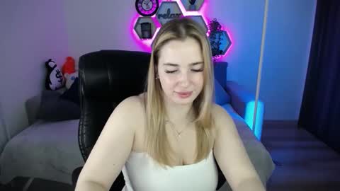 Sabrina Violet online show from November 12, 9:51 am