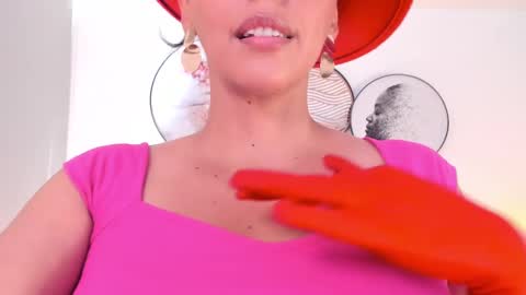 Sahara Garcia online show from February 12, 6:51 pm