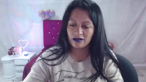 Snapshot of saharajonson chatting on October 21, 3:54 am saharajonson online show from October 21, 3:54 am