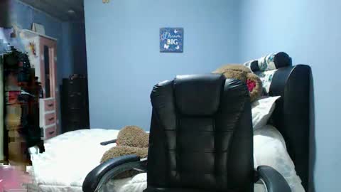 Karina online show from April 16, 2:01 am