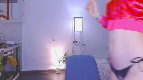 Sofia online show from April 18, 1:52 am