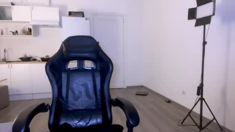 Sofia online show from March 10, 12:07 am