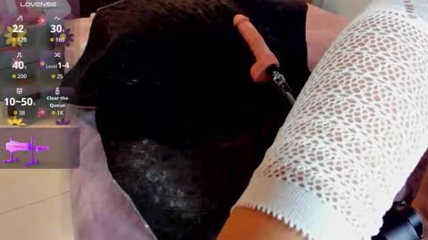 salem_rose01 online show from March 27, 9:26 pm