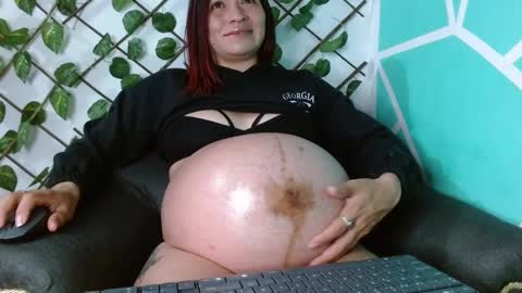 Snapshot of salome_69xxx chatting on February 7, 4:27 am Salome  Salemhornys online show from February 7, 4:27 am