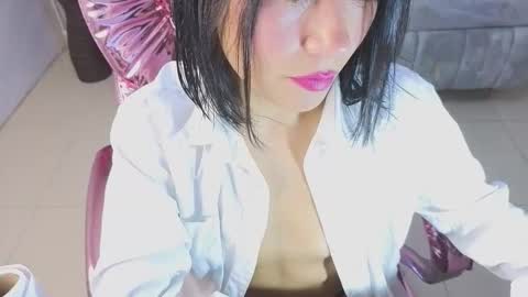 Salome  online show from November 17, 1:12 pm