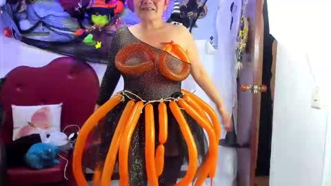 Salomee diazz online show from October 31, 11:31 pm