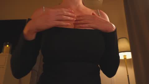 IsaBella-  online show from December 17, 9:41 pm