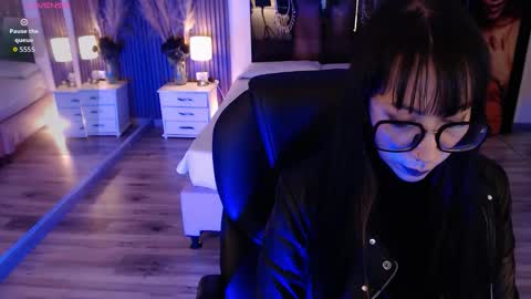 SAM MANSON online show from November 27, 9:28 pm