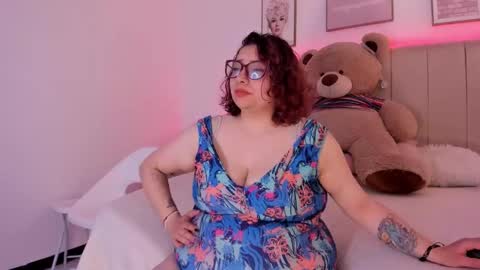 Snapshot of sam_von_tess chatting on October 21, 5:11 am Samantha online show from October 21, 5:11 am