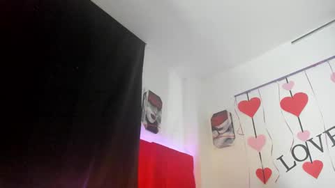 Snapshot of samantha__smile__ chatting on March 11, 2:32 am  Samanthasmile  online show from March 11, 2:32 am