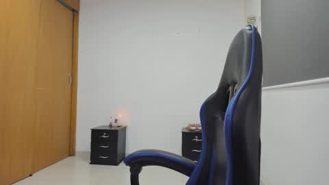 Samantha ga online show from March 5, 2:35 pm