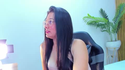 S A M A N T H A online show from November 24, 9:39 pm