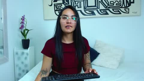 samantha_vaker online show from April 11, 11:19 pm