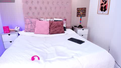 Samantha online show from March 14, 8:48 am