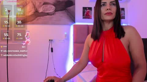 Samantha Claus online show from April 25, 1:52 pm