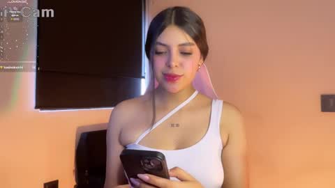 Snapshot of samara_lam chatting on January 28, 7:53 pm Sammy  online show from January 28, 7:53 pm