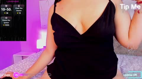 Snapshot of samaraeyes chatting on February 3, 11:53 am -- -- online show from February 3, 11:53 am