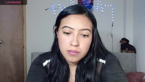 sami_cutte online show from April 15, 5:52 am