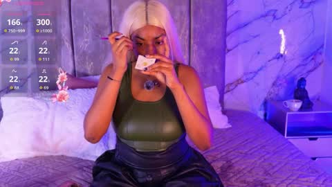 Samira online show from April 21, 11:39 am