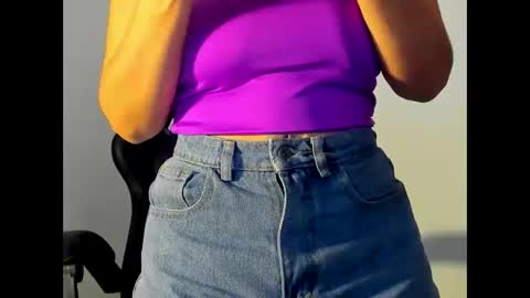 Snapshot of samm_hoti chatting on February 18, 6:28 pm sam online show from February 18, 6:28 pm