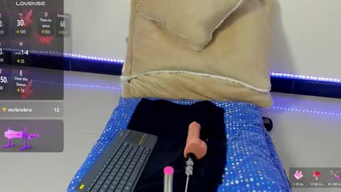 Snapshot of sammy_jhonson25 chatting on October 23, 2:50 am sammy_jhonson25 online show from October 23, 2:50 am
