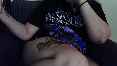 Snapshot of sammy_lyn chatting on September 23, 6:17 pm Sam online show from September 23, 6:17 pm