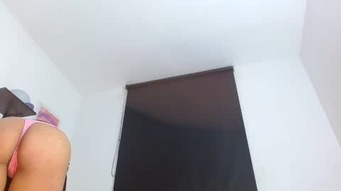 Snapshot of samntha_ferrer28 chatting on February 26, 12:20 am Samantha ferrer online show from February 26, 12:20 am