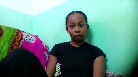 sandra1253099 online show from December 18, 6:40 am